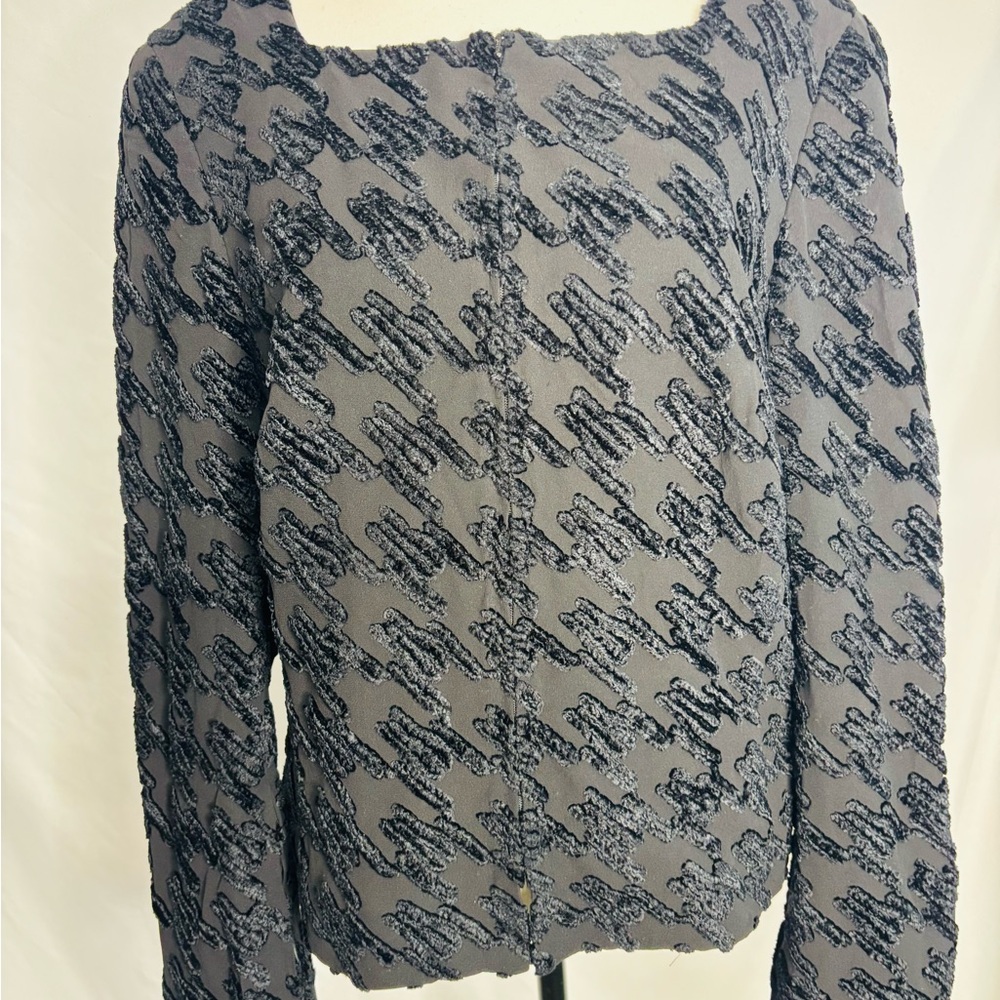 Akris Textured Black 100% silk jacket - Picture 2 of 11